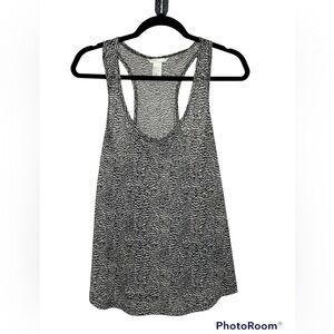 H & M Basic Razor Back Tank Top Sz Large
